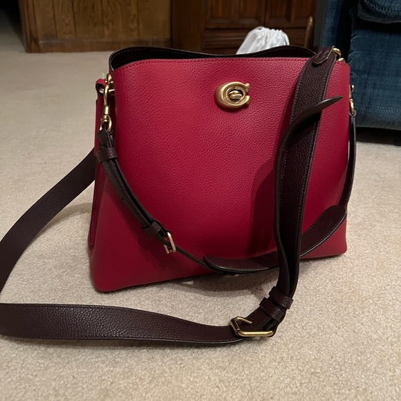 Coach - Picture 4 of 5